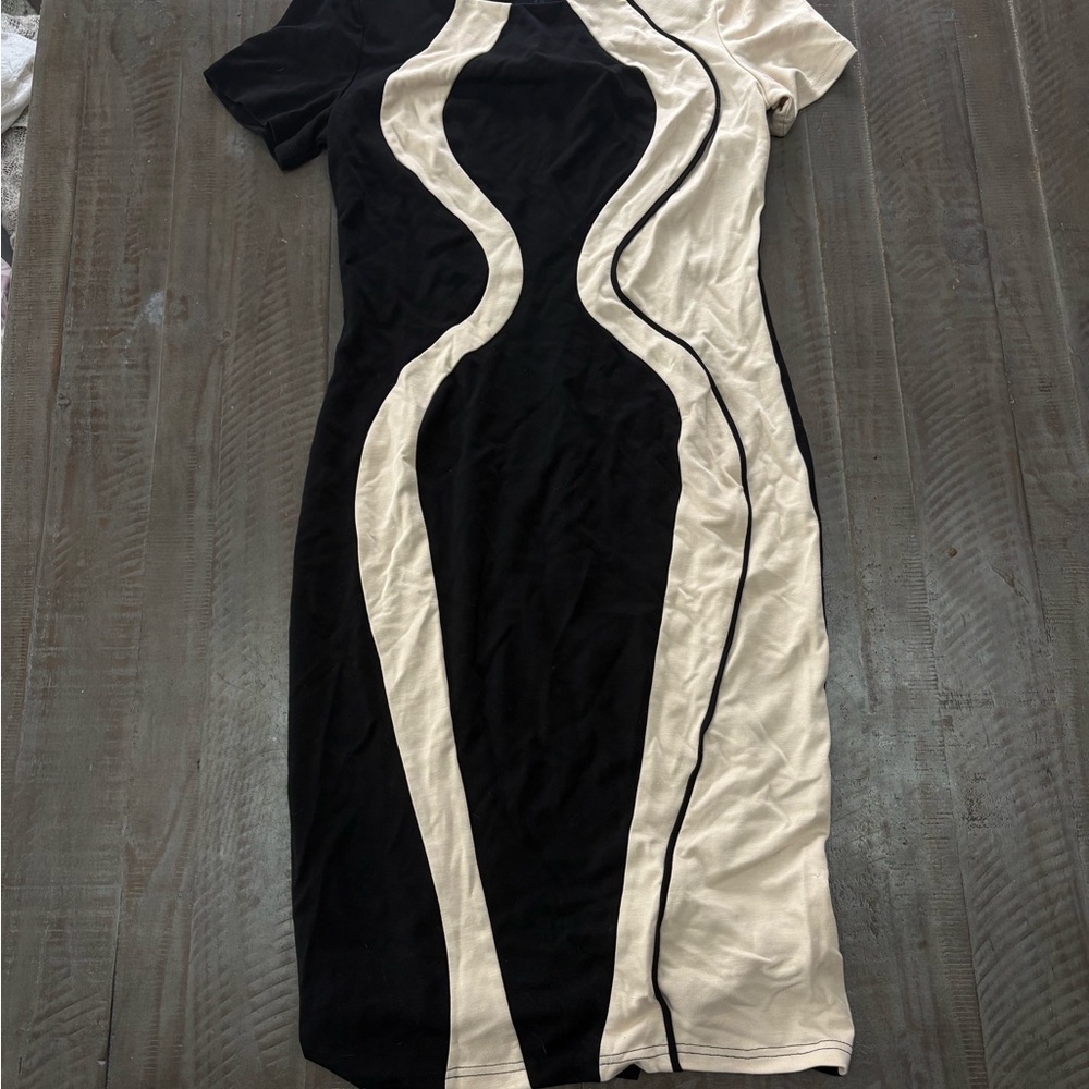 Chic Asymmetrical Black and Cream Dress